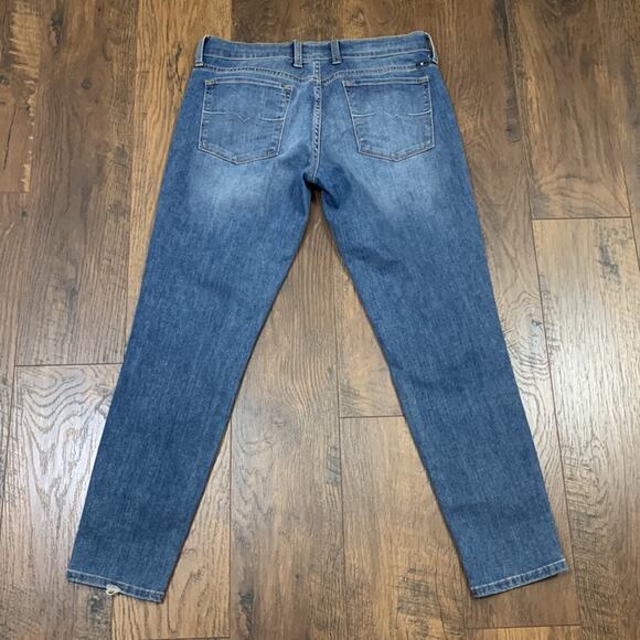 Lucky Brand Charlie Pencil Capri Jeans - Picture 6 of 6